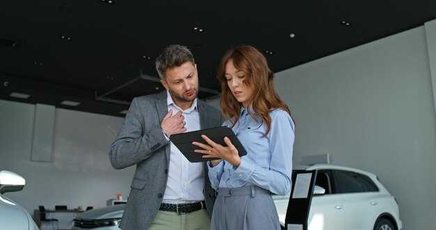 Проведение юридической проверки автомобиля перед покупкой