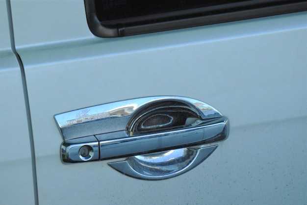 Уплотнитель двери Ваз 2106