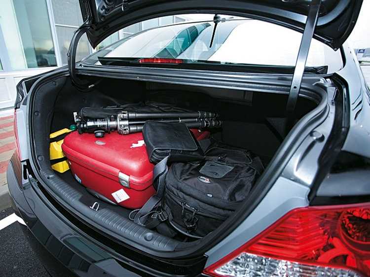 Выбор подходящего оборудования для транспортировки на Hyundai Solaris