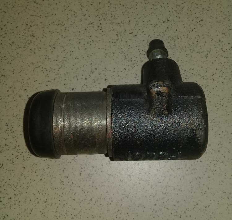 Необходимые инструменты для замены цилиндра сцепления